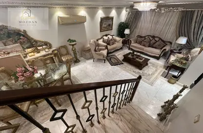 Apartment - 4 Bedrooms - 4 Bathrooms for sale in 10th Sector - Zahraa El Maadi - Hay El Maadi - Cairo