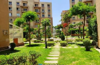 Apartment - 2 Bedrooms - 1 Bathroom for sale in Degla Gardens - Hadayek October - 6 October City - Giza