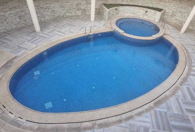 8181437 - Property Image 2