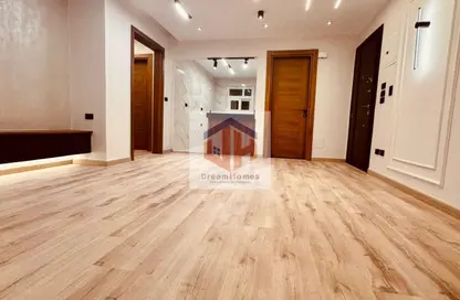 Apartment - 2 Bedrooms - 1 Bathroom for sale in Madinaty - Cairo