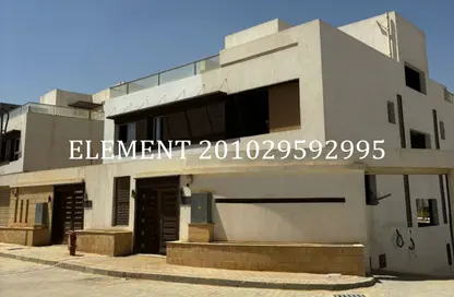 Twin House - 5 Bedrooms - 6 Bathrooms for sale in Upville - Cairo Alexandria Desert Road - 6 October City - Giza