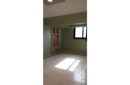 Apartment - 3 Bedrooms - 2 Bathrooms for sale in Omar Ibn Al Khattab St. - Al Sefarat District - Nasr City - Cairo