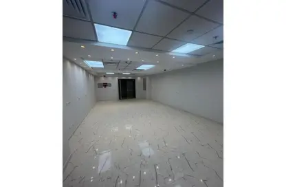 Whole Building - Studio - 6 Bathrooms for rent in Nasr St. - Hay El Maadi - Cairo