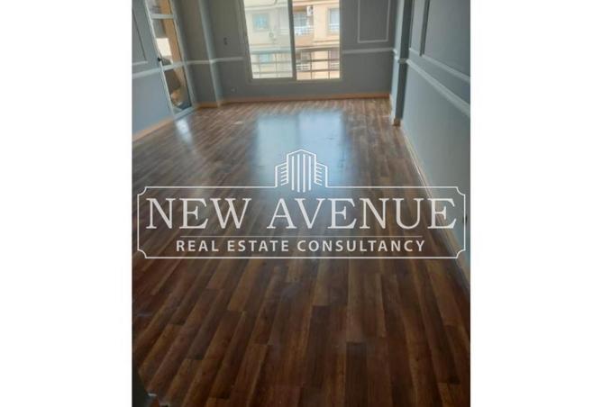 8373494 - Property Image 2