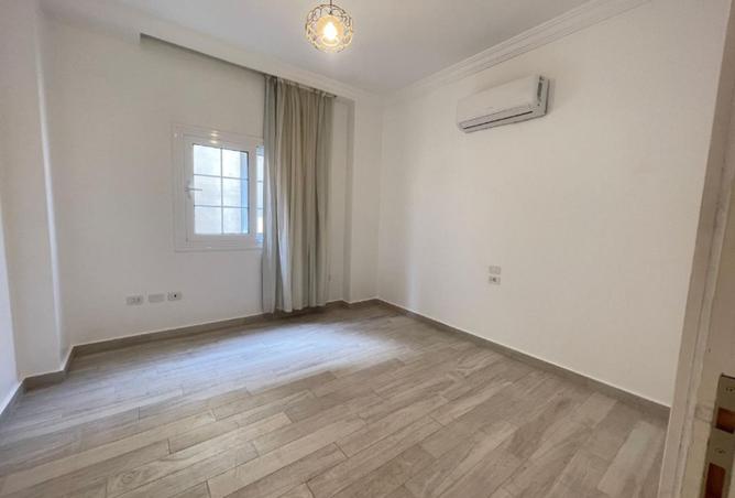 8295888 - Property Image 3