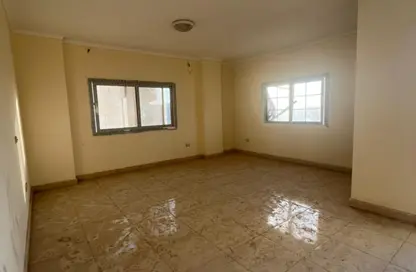 Apartment - 3 Bedrooms - 3 Bathrooms for rent in South Lotus - El Lotus - New Cairo City - Cairo