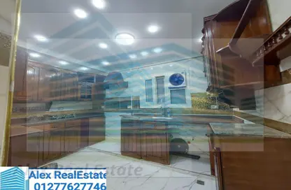 Apartment - 3 Bedrooms - 2 Bathrooms for rent in Shaarawy St. - Laurent - Hay Sharq - Alexandria