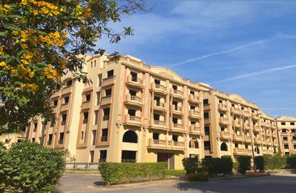 Apartment - 2 Bedrooms - 2 Bathrooms for sale in Al Ashrafiya - North Investors Area - New Cairo City - Cairo