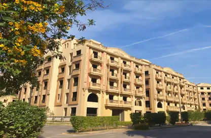 Apartment - 2 Bedrooms - 2 Bathrooms for sale in Al Ashrafiya - North Investors Area - New Cairo City - Cairo