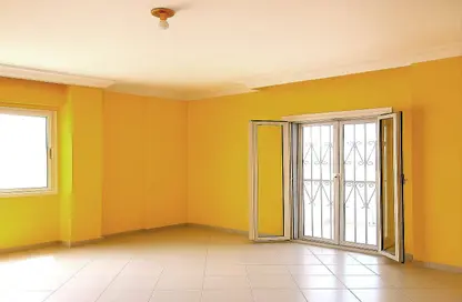Apartment - 2 Bedrooms - 2 Bathrooms for sale in 5th District - Sheikh Zayed City - Giza