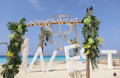 Chalet - 2 Bedrooms - 2 Bathrooms for sale in Hacienda West - Ras Al Hekma - North Coast