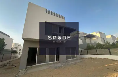 Villa - 5 Bedrooms - 4 Bathrooms for sale in Garden Residence - Hyde Park - New Cairo City - Cairo