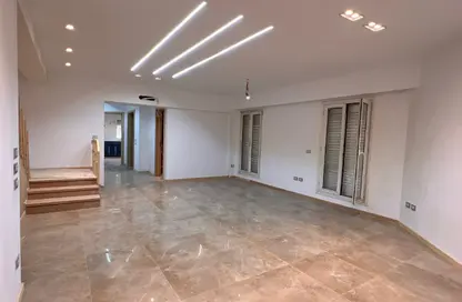 Duplex - 4 Bedrooms - 3 Bathrooms for sale in Mountain View Hyde Park - 5th Settlement Compounds - The 5th Settlement - New Cairo City - Cairo