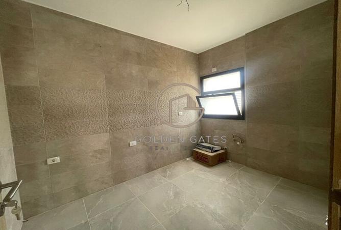 7988129 - Property Image 2