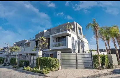 Villa - 3 Bedrooms - 4 Bathrooms for sale in Patio Al Zahraa - Sheikh Zayed Compounds - Sheikh Zayed City - Giza