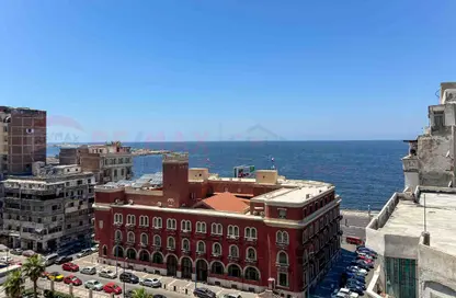 شقة - 2 غرف نوم - 2 حمامات للبيع في الشاطبي - حي وسط - الاسكندرية