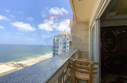 Apartment - 3 Bedrooms - 2 Bathrooms for rent in El Shatby - Hay Wasat - Alexandria