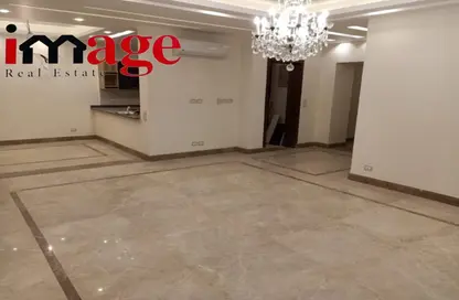 شقة - 2 غرف نوم - 2 حمامات للايجار في ذا كورت ياردز - كمبوندات الشيخ زايد - الشيخ زايد - الجيزة