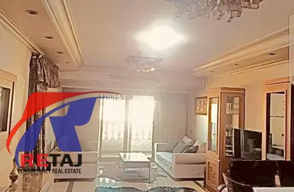 شقة - 3 غرف نوم - 2 حمامات للبيع في شارع الدكتور اسماعيل وهبي - المنطقة العاشرة - مدينة نصر - القاهرة