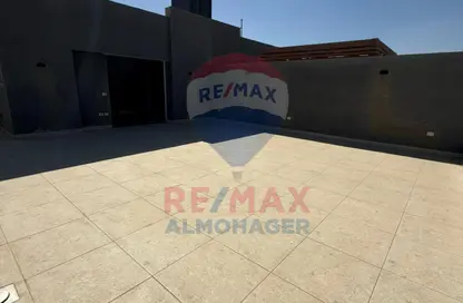 منزل مزدوج - 3 غرف نوم - 3 حمامات للايجار في باتيو الزهراء - كمبوندات الشيخ زايد - الشيخ زايد - الجيزة