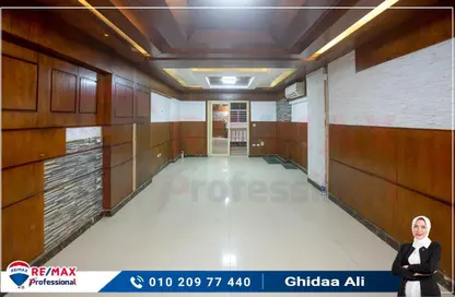 شقة - 3 غرف نوم - 2 حمامات للايجار في شارع إسماعيل الحبروك - جليم - حي شرق - الاسكندرية