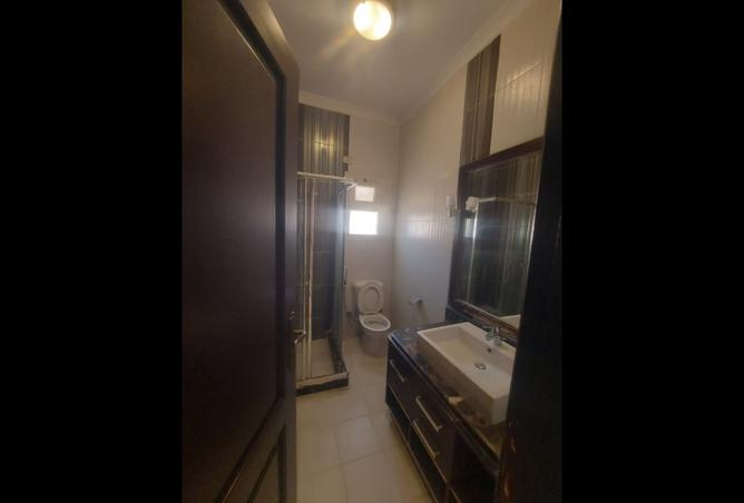 8122630 - Property Image 2