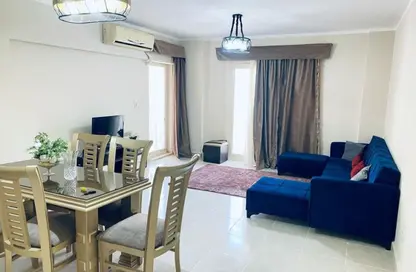Apartment - 2 Bedrooms - 1 Bathroom for rent in El Rehab Extension - Al Rehab - New Cairo City - Cairo