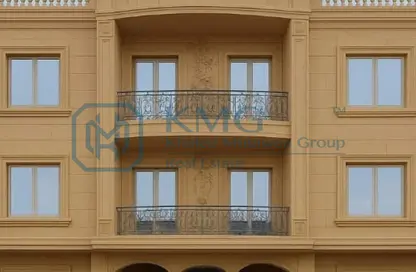Apartment - 3 Bedrooms - 2 Bathrooms for sale in Area B - Ganoob El Acadimia - New Cairo City - Cairo