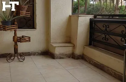 Apartment - 3 Bedrooms - 2 Bathrooms for sale in Zayed 2000 - 4th District - Sheikh Zayed City - Giza