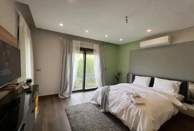 8425990 - Property Image 2