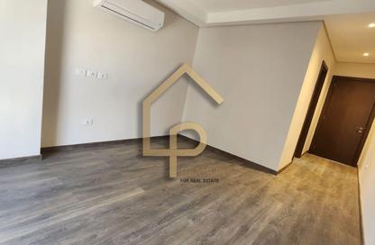 Apartment - 2 Bedrooms - 3 Bathrooms for rent in Village Views - Zed Towers - Sheikh Zayed Compounds - Sheikh Zayed City - Giza