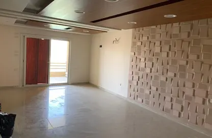 شقة - 3 غرف نوم - 2 حمامات للبيع في سكوير - كمبوندات التجمع الخامس - التجمع الخامس - مدينة القاهرة الجديدة - القاهرة