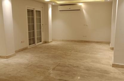Apartment - 3 Bedrooms - 2 Bathrooms for rent in Al Nasr St. - El Laselky - New Maadi - Hay El Maadi - Cairo