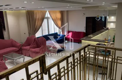 دوبلكس - 4 غرف نوم - 4 حمامات للبيع في الحي السادس عشر - الشيخ زايد - الجيزة