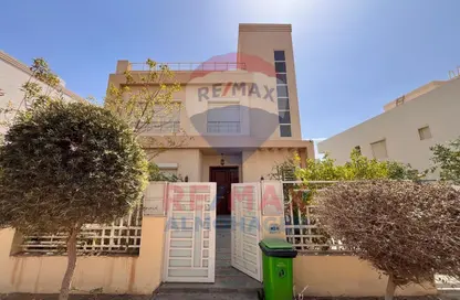 فيلا - 6 غرف نوم - 6 حمامات للبيع في جراند هايتس - التوسعات الشمالية - مدينة 6 أكتوبر - الجيزة