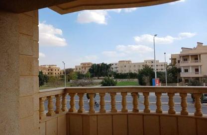 شقة - 3 غرف نوم - 2 حمامات للبيع في مجاورة 2 - الحي الثاني غرب - مدينة الشروق - القاهرة