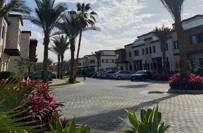 Apartment - 4 Bedrooms - 3 Bathrooms for sale in Azzar - 5th Settlement Compounds - The 5th Settlement - New Cairo City - Cairo