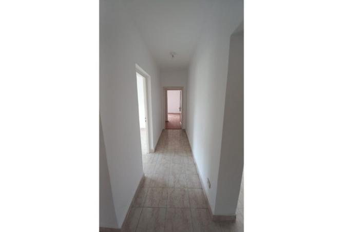 8016332 - Property Image 2