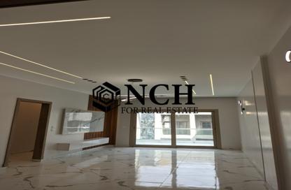 شقة - 2 غرف نوم - 2 حمامات للبيع في جاليريا  مون فالى - المستثمرين الجنوبية - مدينة القاهرة الجديدة - القاهرة