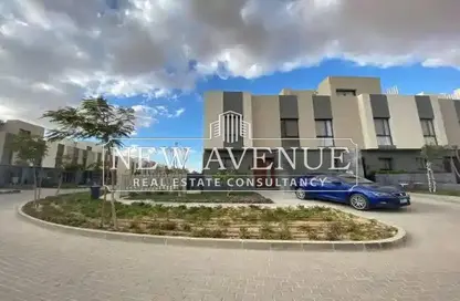 شقة - 2 غرف نوم - 2 حمامات للبيع في كمبوند البروج - كمبوندات الشروق - مدينة الشروق - القاهرة