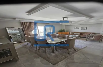Apartment - 2 Bedrooms - 2 Bathrooms for sale in Hyde Park - 5th Settlement Compounds - The 5th Settlement - New Cairo City - Cairo