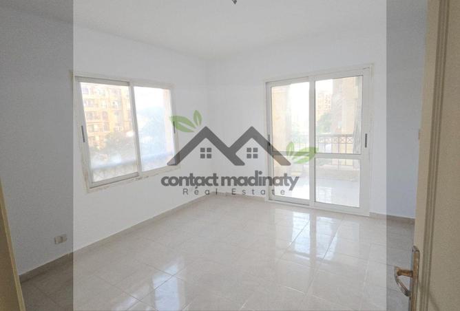 8074061 - Property Image 2