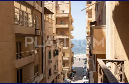 Apartment - 3 Bedrooms - 3 Bathrooms for sale in Shohdy Basha St. - Stanley - Hay Sharq - Alexandria