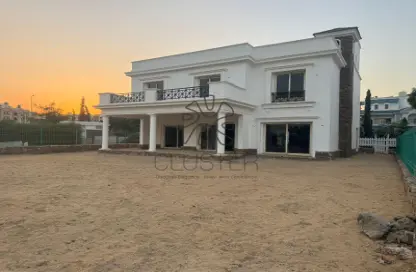 Villa - 6 Bedrooms - 6 Bathrooms for sale in Mountain View 2 - 5th Settlement Compounds - The 5th Settlement - New Cairo City - Cairo