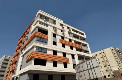 Apartment - 2 Bedrooms - 1 Bathroom for sale in Al Hadaba Al Wosta - Mokattam - Cairo