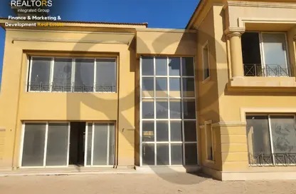 فيلا - 6 غرف نوم - 7 حمامات للبيع في رويال ميدوز - كمبوندات الشيخ زايد - الشيخ زايد - الجيزة