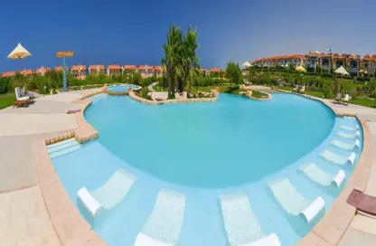 Chalet - 3 Bedrooms - 3 Bathrooms for sale in Mountain View - Ras Al Hekma - North Coast