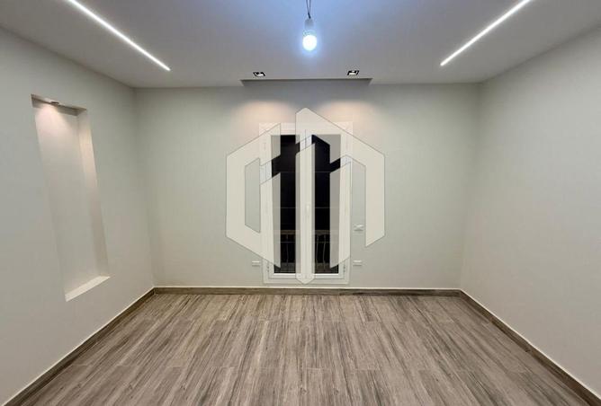 8377769 - Property Image 2