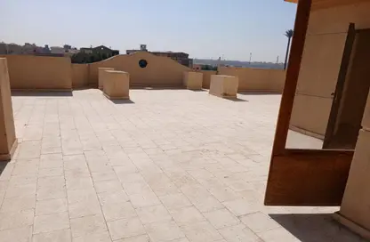 سطح - 3 غرف نوم - 1 حمام للايجار في طريق غرب سوميد - غرب سوميد - مدينة 6 أكتوبر - الجيزة