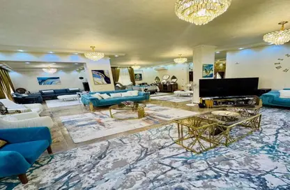 Villa - 6 Bedrooms - 7 Bathrooms for sale in Grand Heights - Northern Expansions - 6 October City - Giza
